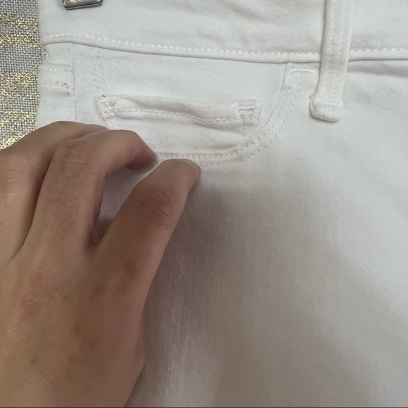 ABERCROMBIE & Fitch White Super Skinny Low Rise Ripped Jeans Size 26 - Picture 6 of 14
